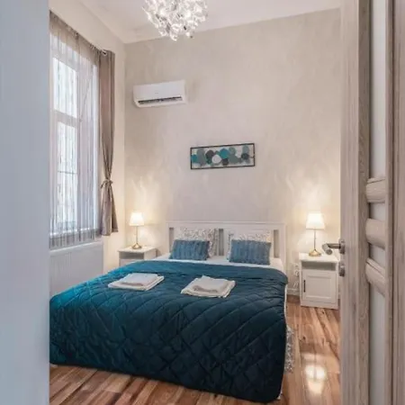 Charming Suite-2br Luxury Nr Basilica & Opera ブダペスト