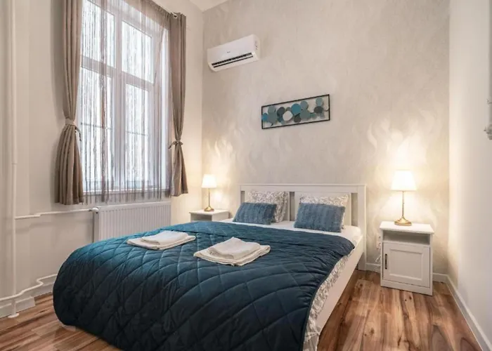 Charming Suite-2br Luxury Nr Basilica & Opera Lejlighed